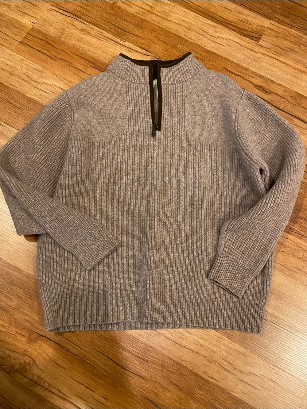 L.L. Bean Men's Pullover Sweater Tan 100% Lambs Wool Tan Size L-Regular